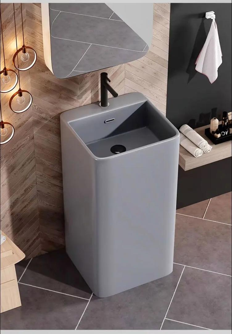 一體立柱盆陶瓷陽臺 小戶型民宿衛(wèi)生間的簡約升級方案